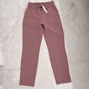 Lululemon on the fly pants, size 2